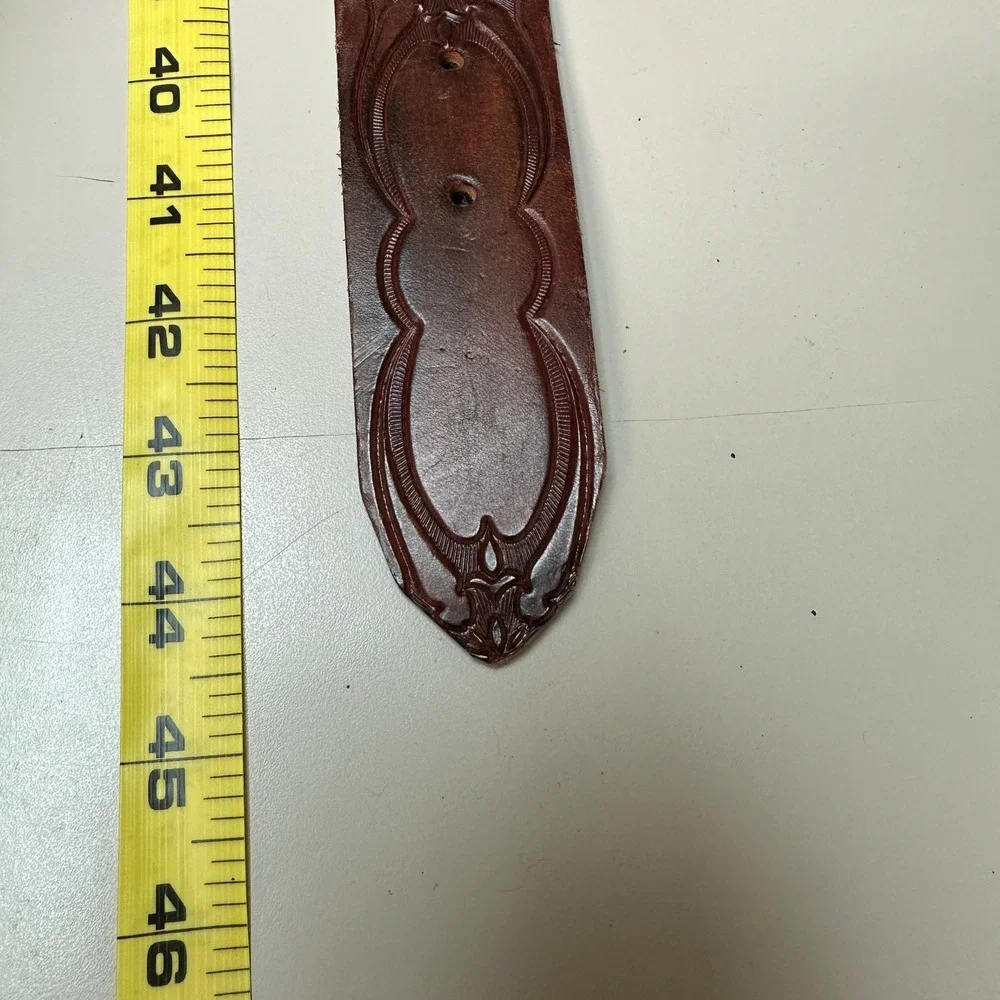 Vintage Western Tooled Brown Leather Belt Horseshoe Horse Portrait Buckle 44.5in